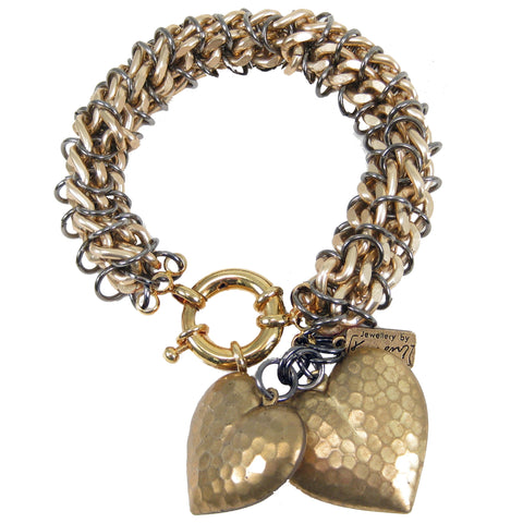 #104b Gold Tone Chain Mail Rope Bracelet With Hearts