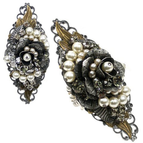 #830r Gunmetal & Old Gold Tone Filigree, Pearl & Rhinestone Floral Ring